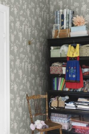 tapeet-sandberg-83328_interior1-400x600-1.jpg 833-28 Hedvig Garden Green